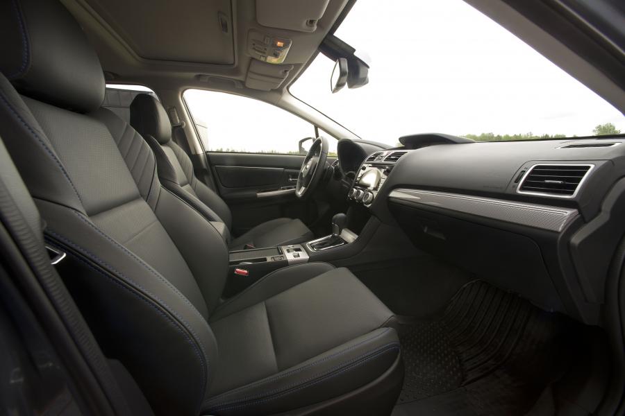 Интерьер Subaru Levorg 2015 года  (EU) (фото 26 из 40)